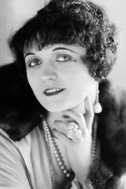 Pola Negri